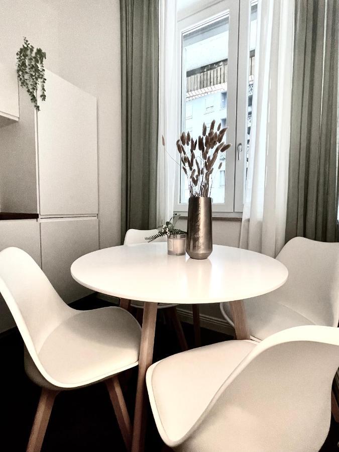 Bilocale Di Prestigio: Milano Centro Apartment Exterior photo
